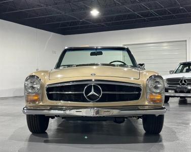 1968 Mercedes - Benz 280SL