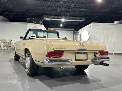 1968 Mercedes - Benz 280SL