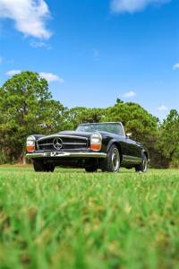 1971 Mercedes - Benz 200-Series