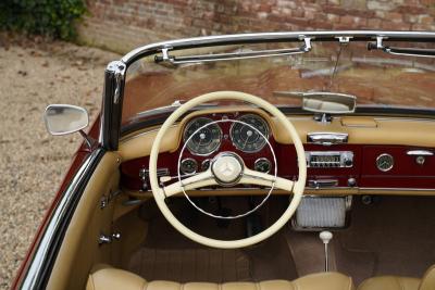 1960 Mercedes - Benz 190 SL