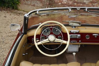 1960 Mercedes - Benz 190 SL