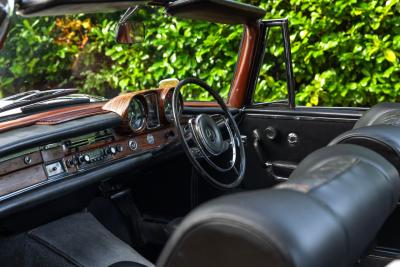 1967 Mercedes - Benz 250SE Cabriolet