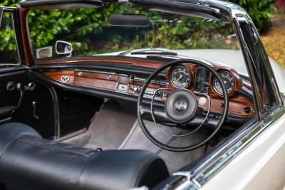 1967 Mercedes - Benz 250SE Cabriolet