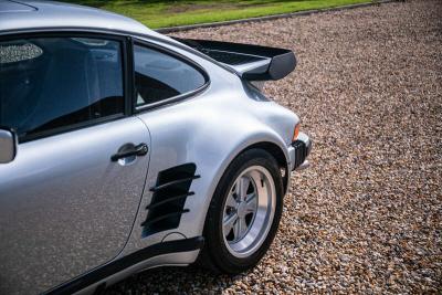 1989 Porsche 911 930 TURBO LE