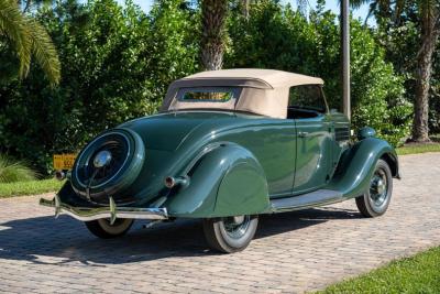 1935 Ford Model 48 De Luxe Roadster