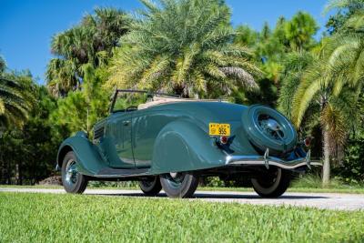 1935 Ford Model 48 De Luxe Roadster