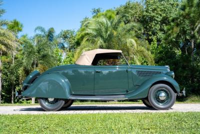 1935 Ford Model 48 De Luxe Roadster