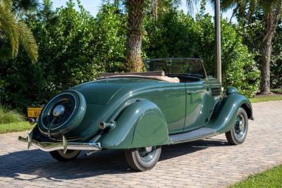 1935 Ford Model 48 De Luxe Roadster