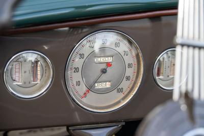 1935 Ford Model 48 De Luxe Roadster