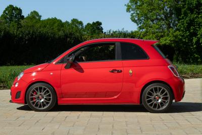 2010 Abarth 695 TRIBUTO FERRARI