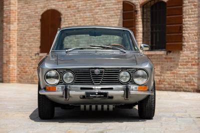 1974 Alfa Romeo GT 2000 VELOCE