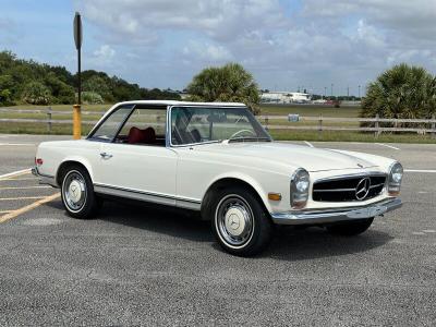 1968 Mercedes - Benz 200-Series