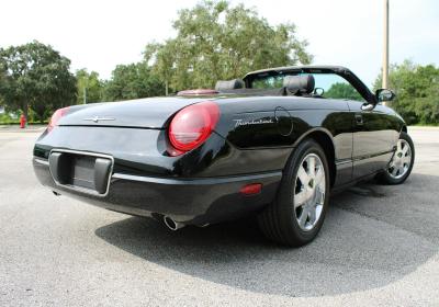 2003 Ford Thunderbird