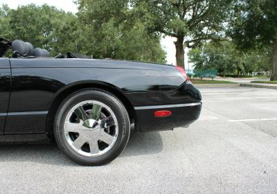 2003 Ford Thunderbird