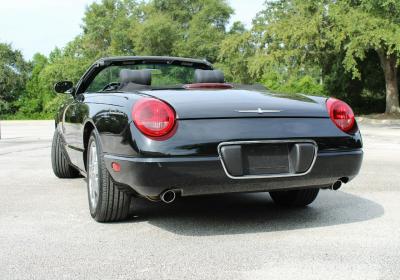 2003 Ford Thunderbird