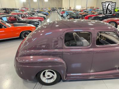 1947 Ford Deluxe / Super Deluxe