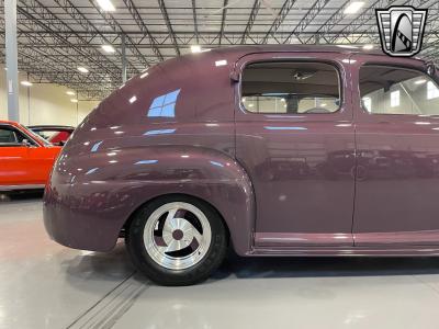 1947 Ford Deluxe / Super Deluxe