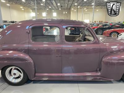 1947 Ford Deluxe / Super Deluxe