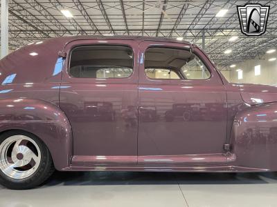 1947 Ford Deluxe / Super Deluxe