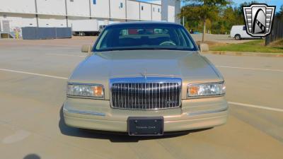 1996 Lincoln Town Car