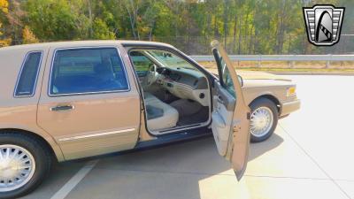 1996 Lincoln Town Car