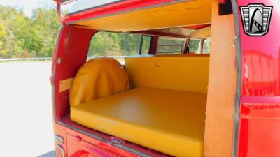 1971 Volkswagen Camper Bus