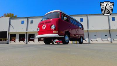 1971 Volkswagen Camper Bus