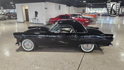 1955 Ford Thunderbird