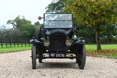 1925 Ford Model T Two Seat Runabout / Pick-Up Truck or Van