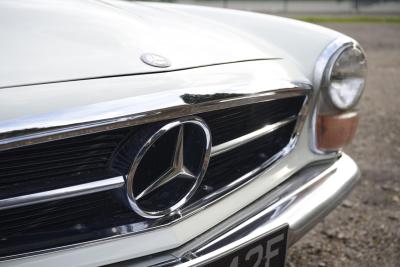 1968 Mercedes - Benz 280 SL Pagoda