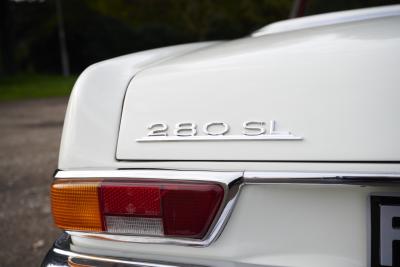 1968 Mercedes - Benz 280 SL Pagoda