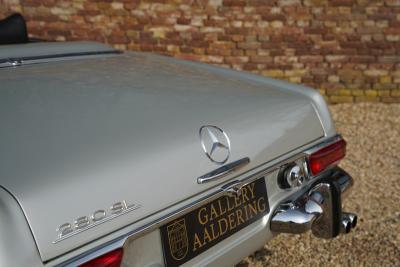 1969 Mercedes - Benz Mercedes Benz SL 280 Pagode