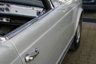 1969 Mercedes - Benz Mercedes Benz SL 280 Pagode