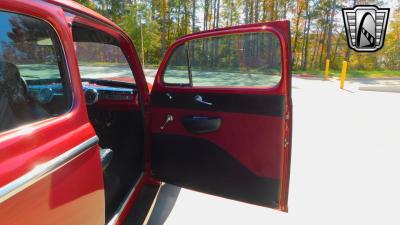 1946 Ford 2 Door