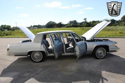 1990 Cadillac Brougham