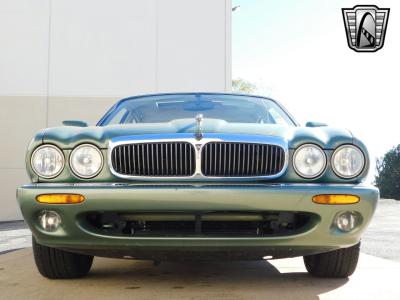 1999 Jaguar XJ8