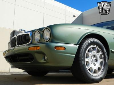 1999 Jaguar XJ8