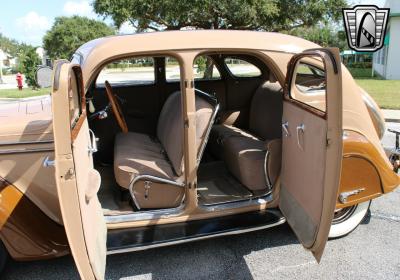 1935 DeSoto Airflow