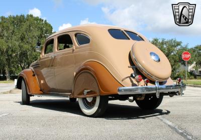 1935 DeSoto Airflow