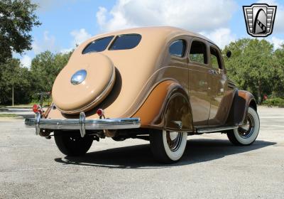 1935 DeSoto Airflow