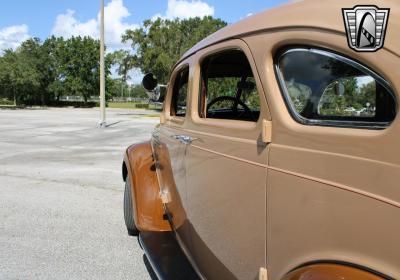 1935 DeSoto Airflow