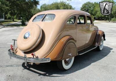 1935 DeSoto Airflow