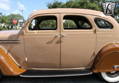 1935 DeSoto Airflow