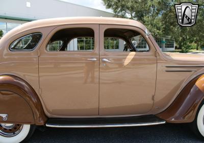 1935 DeSoto Airflow