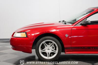 1999 Ford Mustang GT Convertible 35th Anniversary