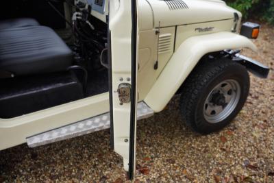 1978 Toyota FJ40 Land Cruiser Soft top PETROL