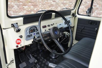 1978 Toyota FJ40 Land Cruiser Soft top PETROL