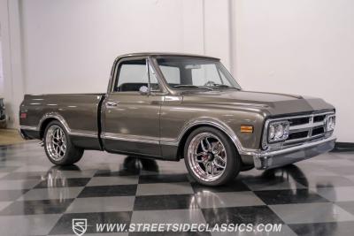 1968 GMC C10 Restomod