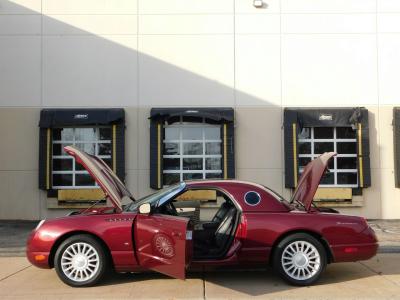 2004 Ford Thunderbird