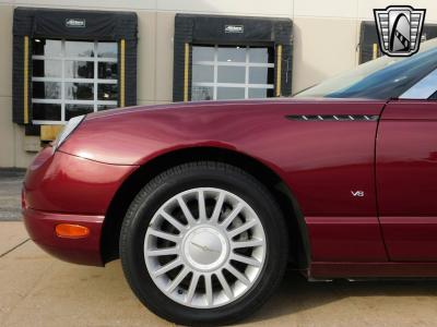 2004 Ford Thunderbird